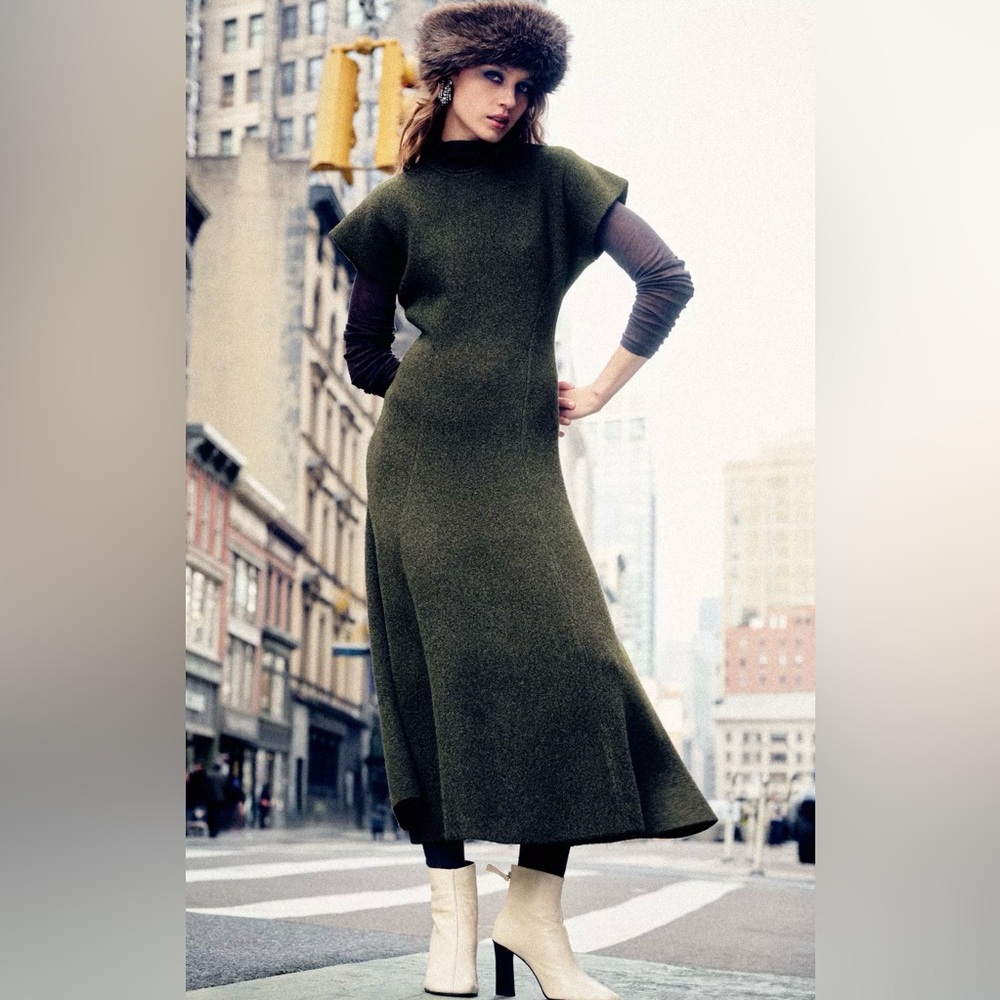 *NWT* Zara Elegant Olive Green Knit Dress